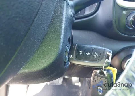 2020 Hyundai Venue Sel z USA, uszkodzony, nr VIN KMHRC8A33LU033993